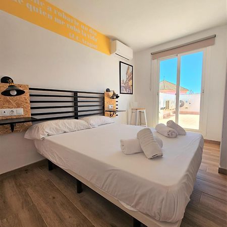 Planeta Cadiz Apartaments Exteriör bild
