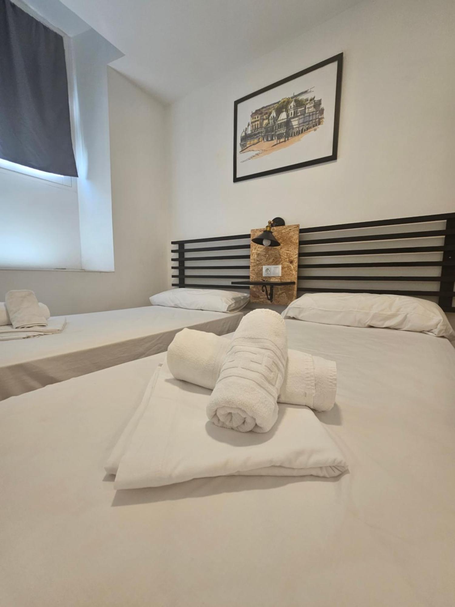 Planeta Cadiz Apartaments Exteriör bild