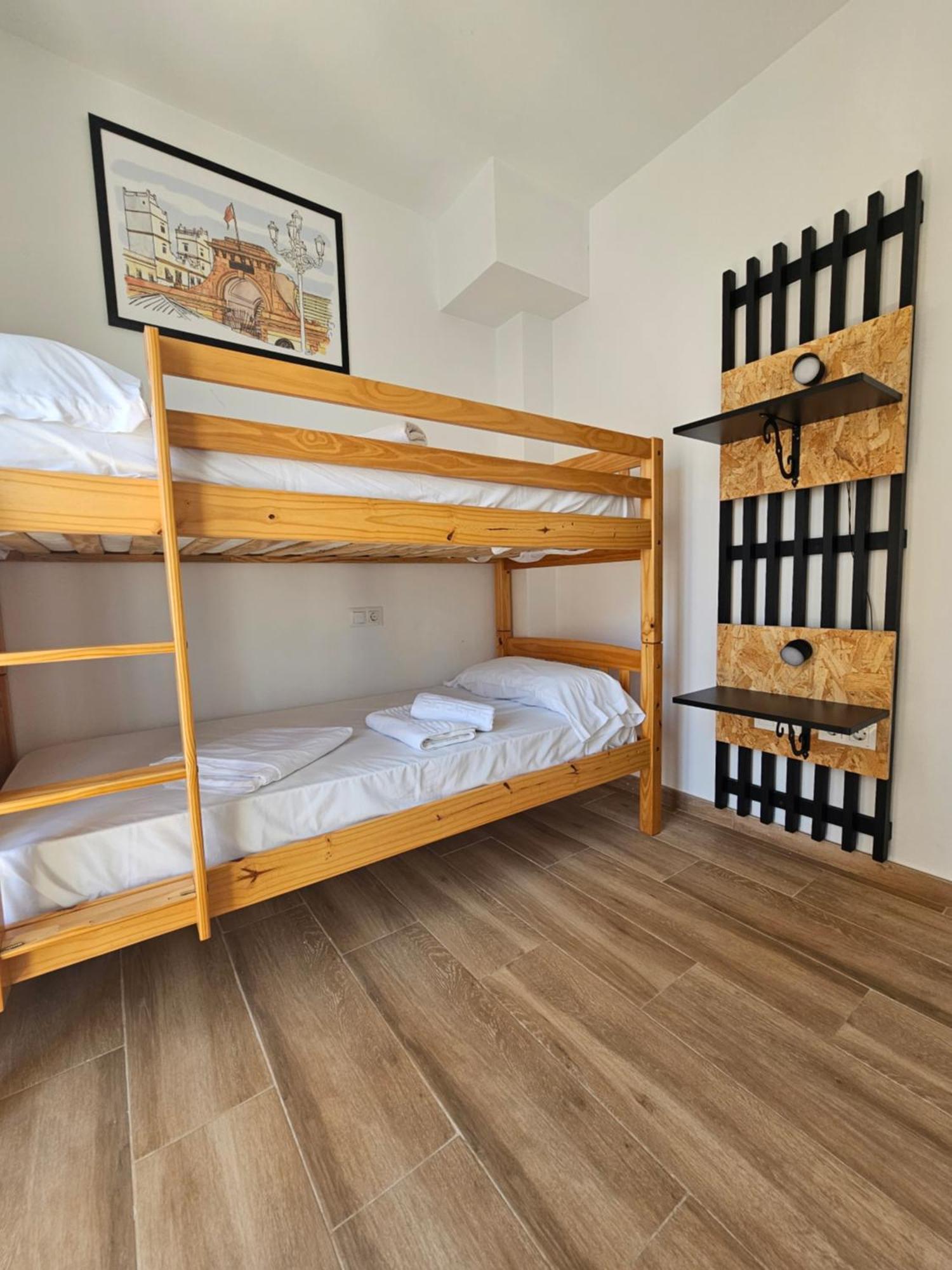 Planeta Cadiz Apartaments Exteriör bild